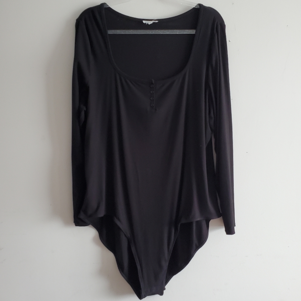 Black Ribbed Bodysuit Size 3X